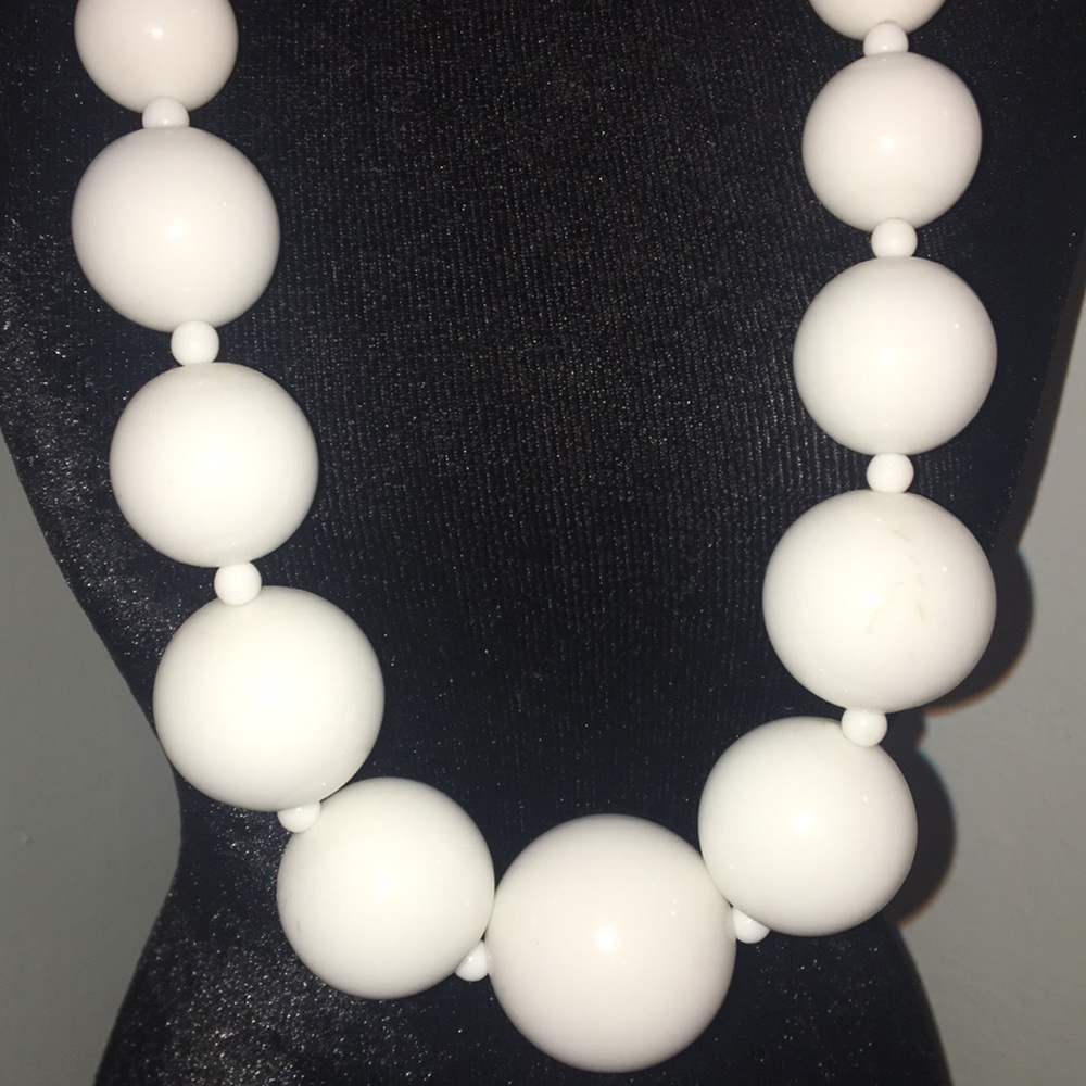 White statement adjustable - Picture 3 of 4